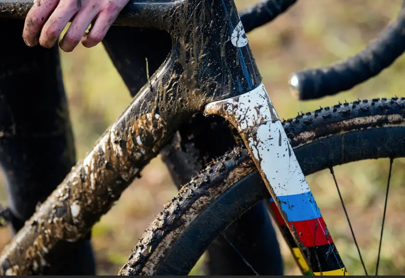 VITTORIA A DUGAST, OS NOVOS PNEUS DE CICLOCROSS DA SÉRIE