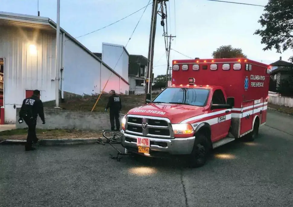 Ciclista recebeu cobrança de R$ 75 mil de equipe de Ambulância após ser atrolepado pela própria ambulancia. QUE LOUCURA!